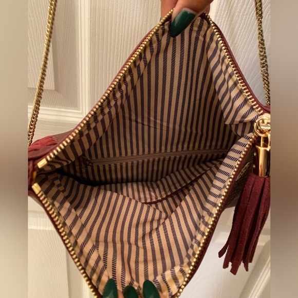 Burgundy Shoulder / crossbody bag. - Picture 3 of 4